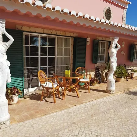One Bedroom Appartement With Shared Pool Furnished Terrace And Wifi At Odiaxere 5 Km Away From The Beach *